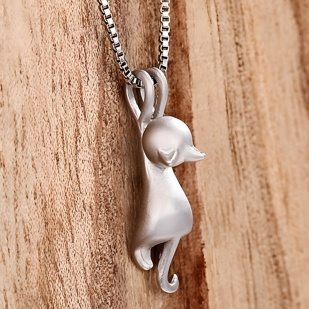 Cute Cat Pendant Necklace for Women – Minimalist Animal Design in Silver 829