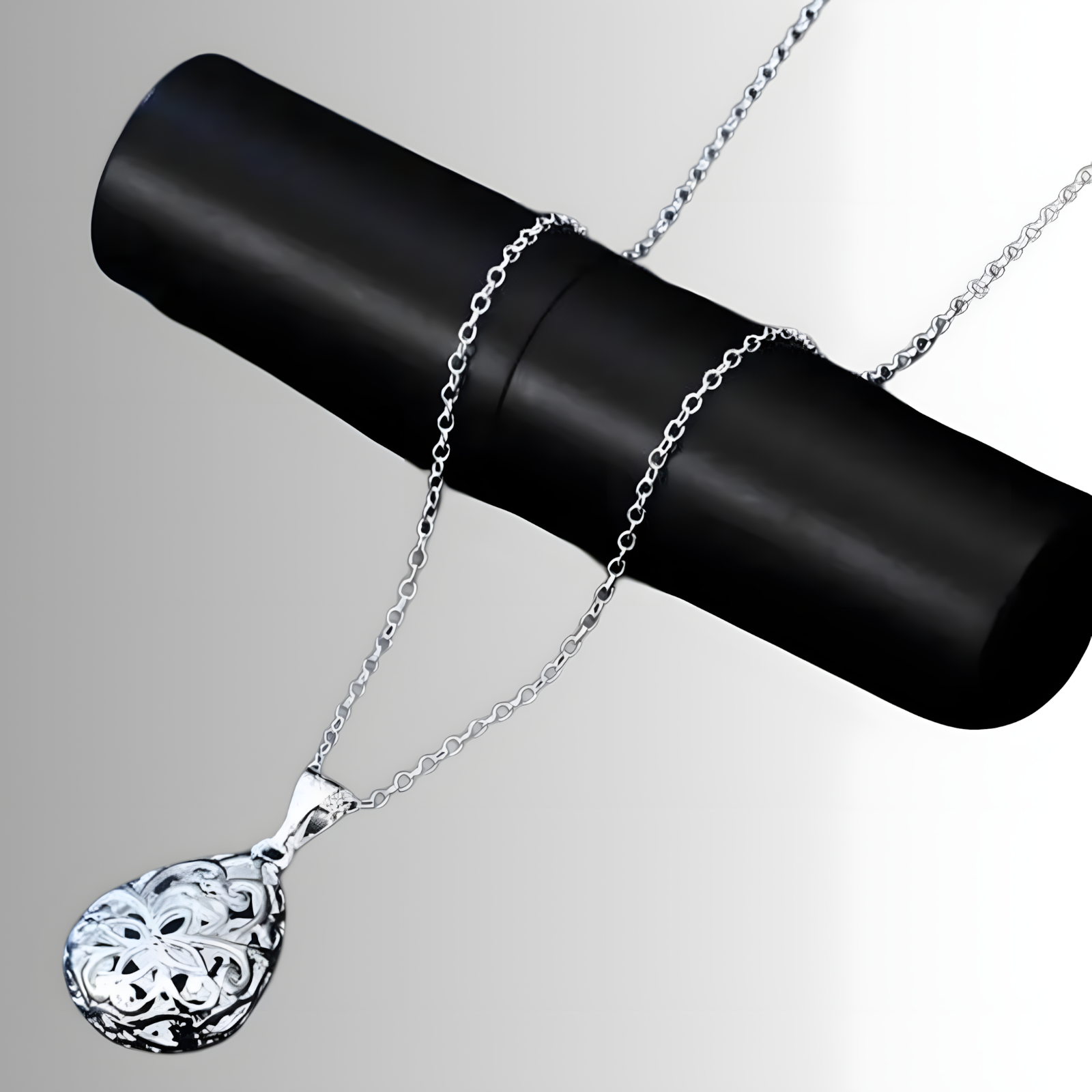 925 Sterling Silver Hollow Pendant Necklace Unique Filigree Water Drop B46