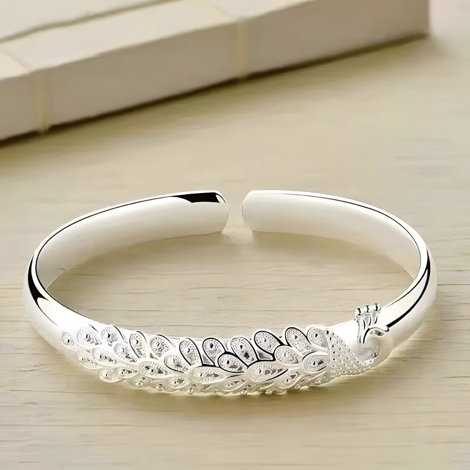 Unified Jewellery Polished 925 Sterling Silver Rhodium Plated Round Bracelet 400