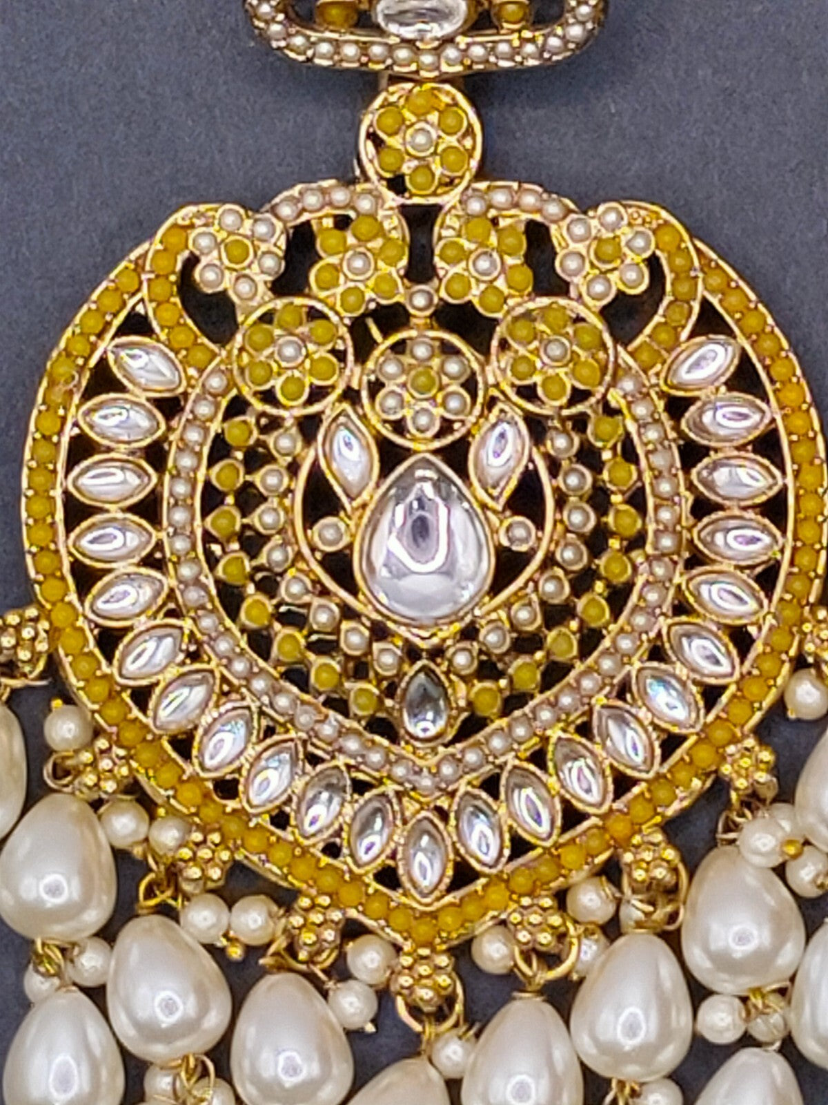 Elegant Bollywood Inspired Gold Kundan Earrings - Traditional Indian Jewelry 219