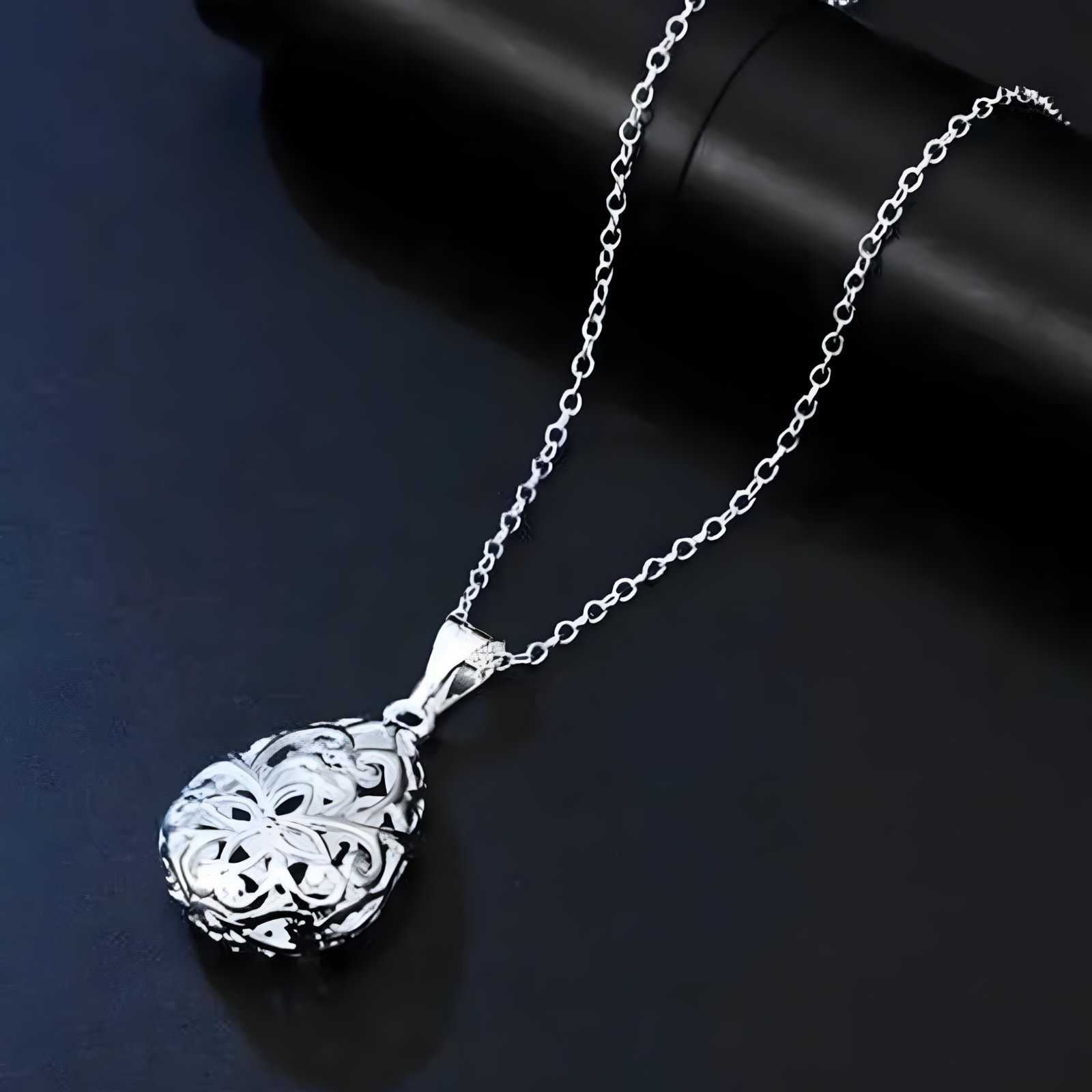 925 Sterling Silver Hollow Pendant Necklace Unique Filigree Water Drop B46