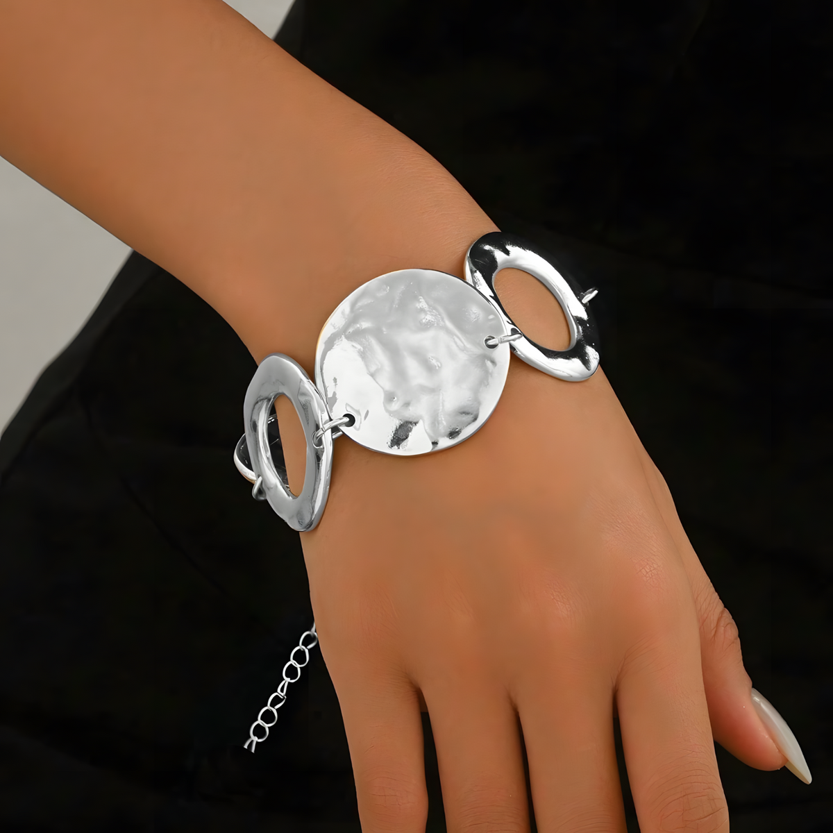 Abstract Hammered Disc Link Bracelet 20cm Adjustable Silver Tone Statement 1738