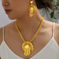 Luxury Conch Bridal Necklace & Drop Earrings Set, Elegant Women's Jewellery 130