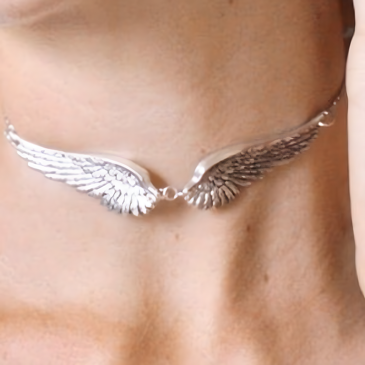 Statement Silver Tone Angel Wings Choker Necklace - Detailed Feather Design B44