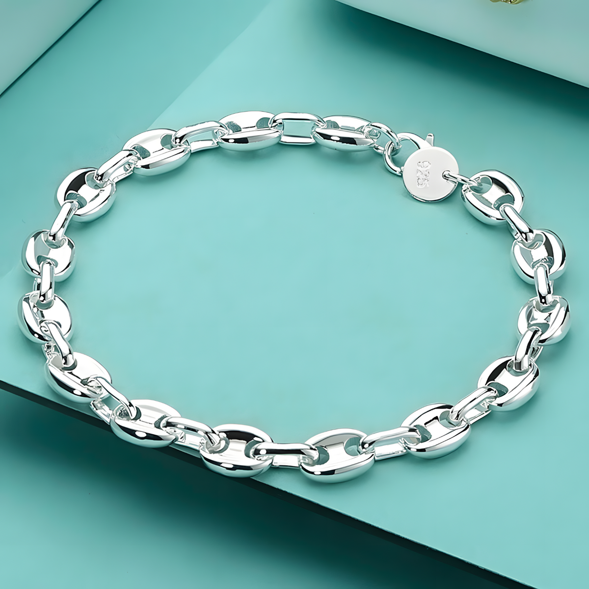 Pig Nose Chain Bracelet for Women - Premium Oval Link Statement Bracelet 1805
