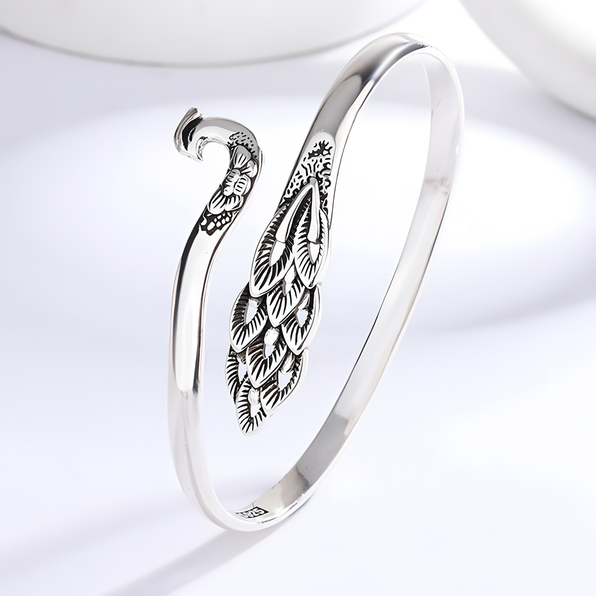 Adjustable Peacock Feather Cuff Bracelet Silver Tone Rhodium-Plated 13g 1442