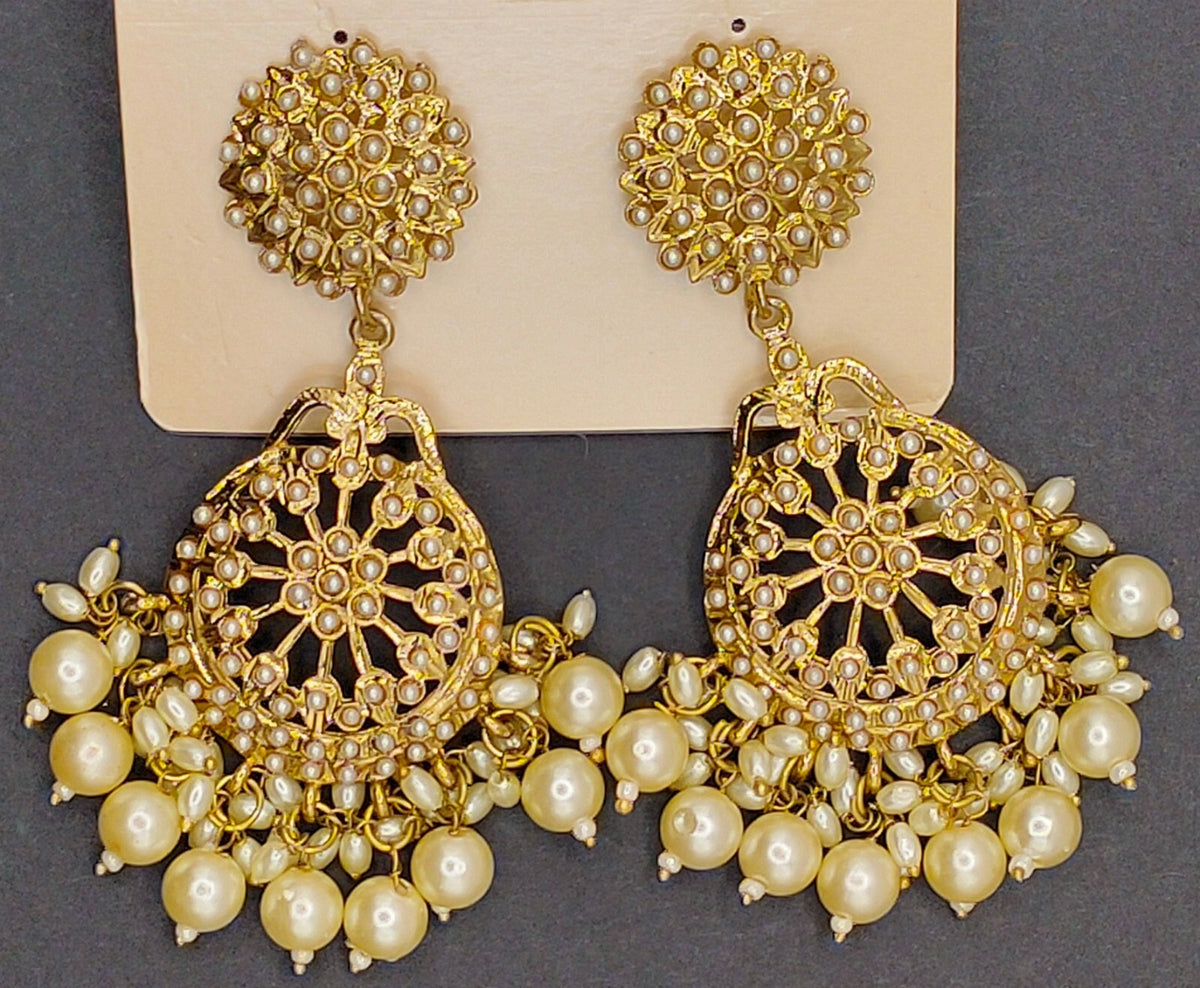 Elegant Bollywood Inspired Gold Kundan Earrings - Traditional Indian Jewelry 239