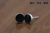 Black Round Stud Earrings for Men & Women – Classic Style 6 mm Circle Studs 1006