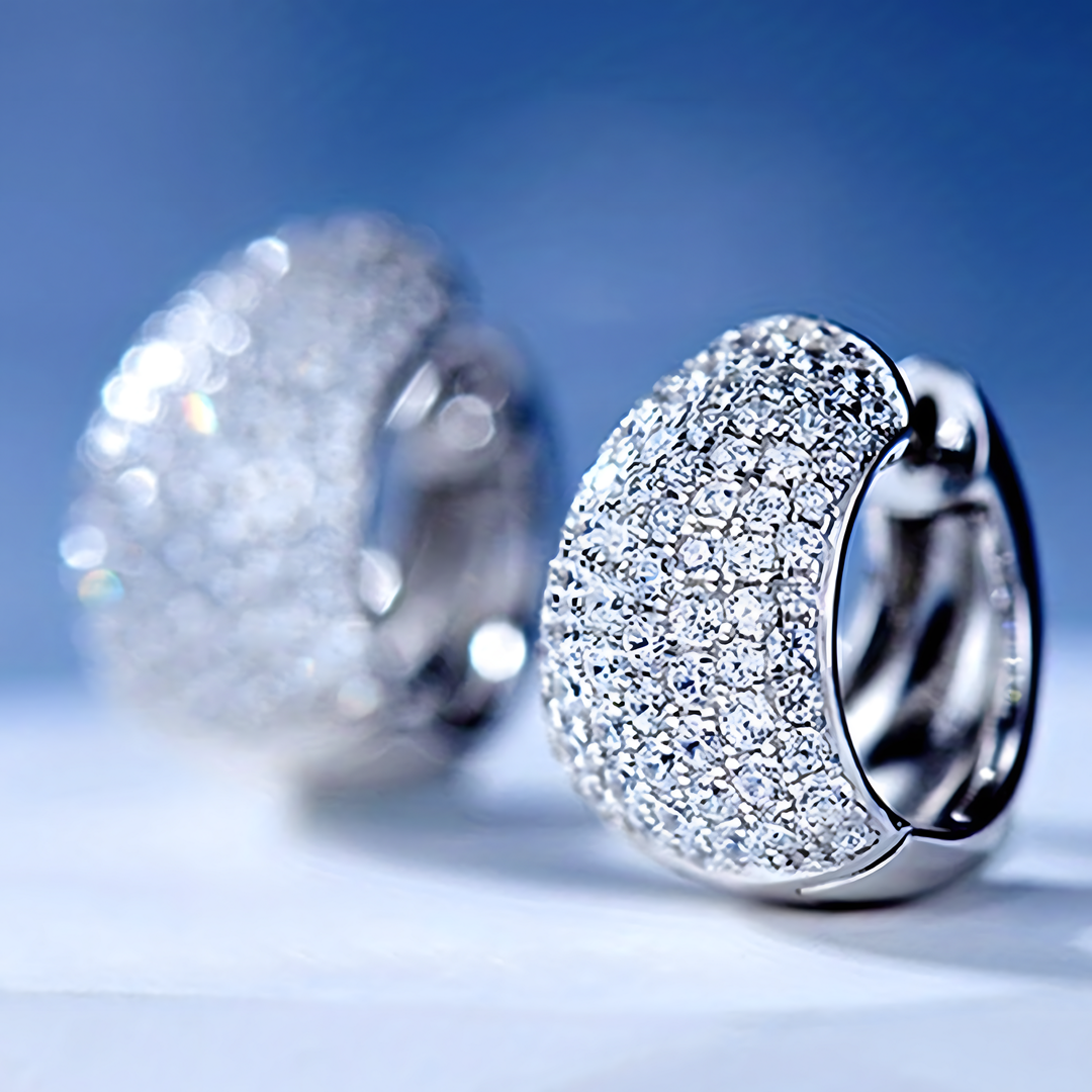 Unified Jewellery Exquisite Zircon Pavé Small Hoop-Shaped Huggie Earrings 649