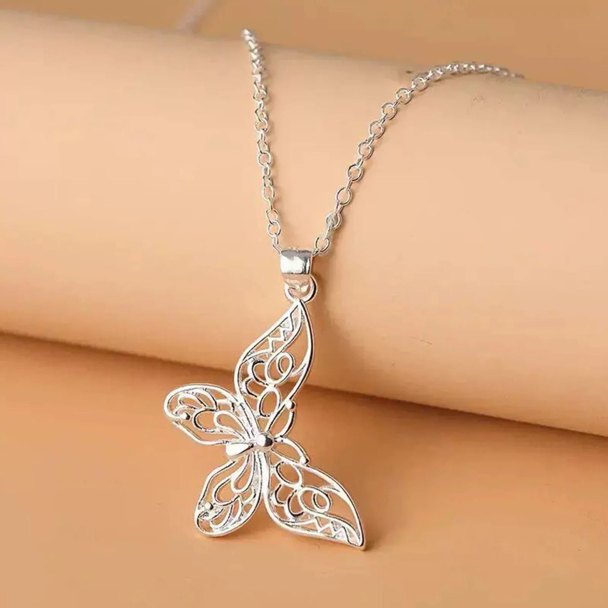Silver Plated Butterfly Pendant Necklace for Women – Copper Alloy Filigree 1135