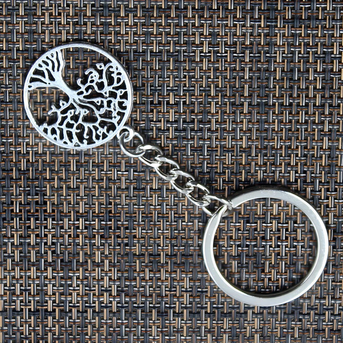 Tree of Life Keychain for Men & Women – Zinc Alloy Metal Round Pendant 30mm 1138
