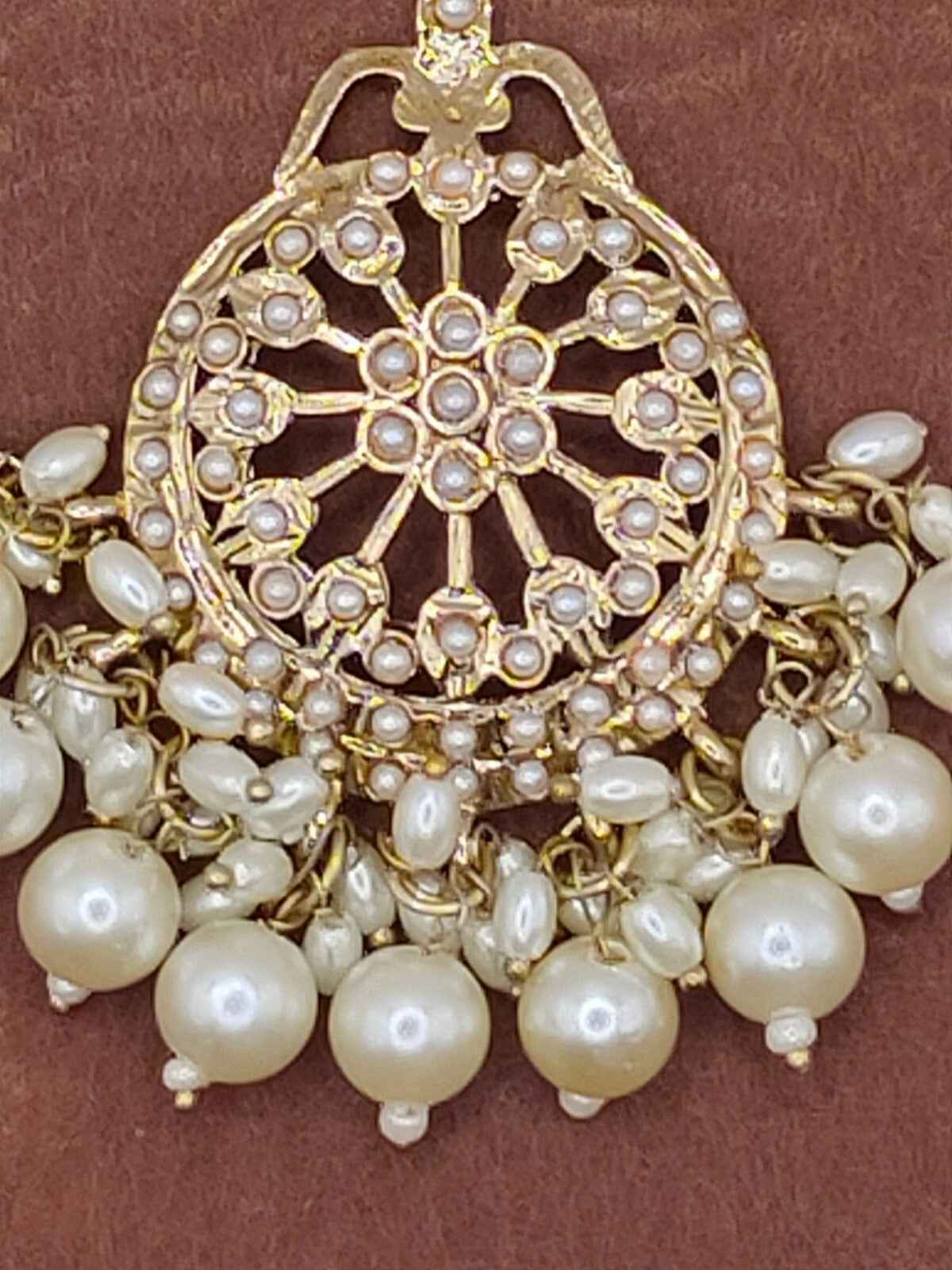 Elegant Bollywood Inspired Gold Kundan Earrings - Traditional Indian Jewelry 239