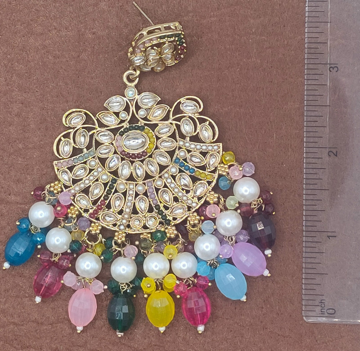 Elegant Bollywood Inspired Gold Kundan Earrings - Traditional Indian Jewelry 182