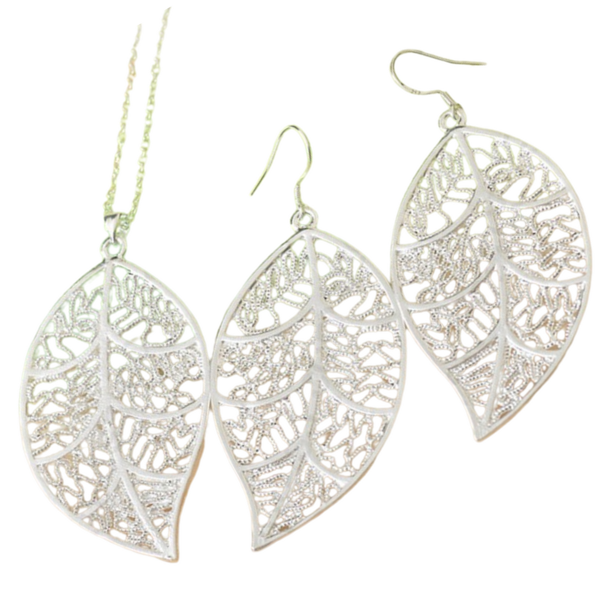 Women’s Leaf Earrings & Pendant Necklace Set – Elegant Filigree Leaf Design B22