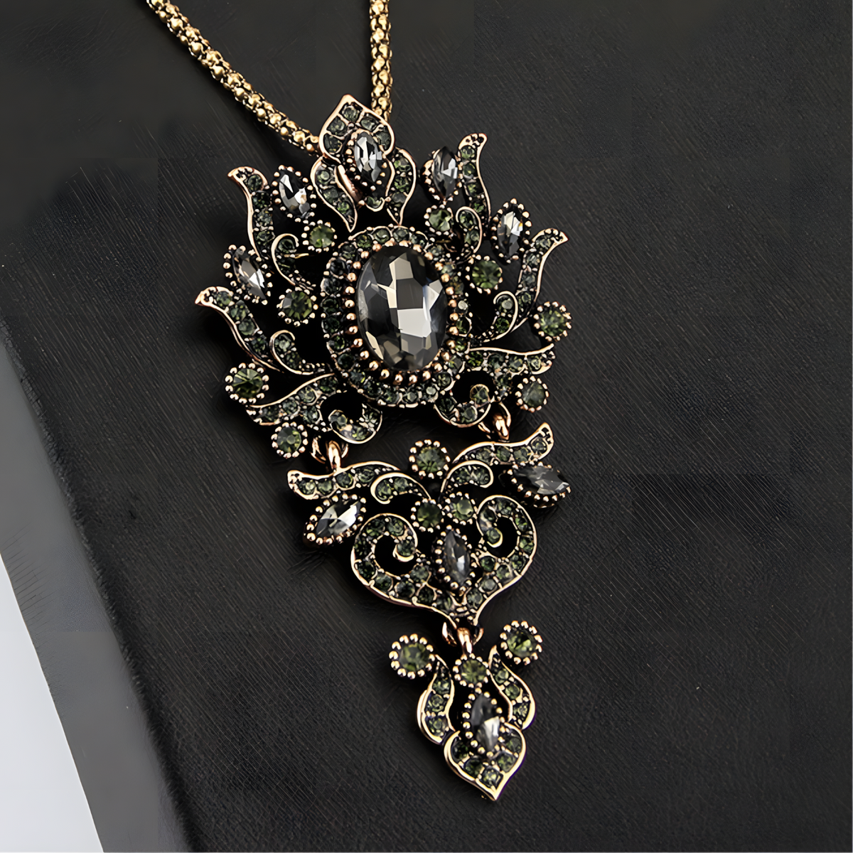 Gothic Floral Pendant Necklace Gold-Plated Zinc Alloy 46CM Chain Statement 1480