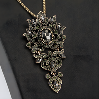 Gothic Floral Pendant Necklace Gold-Plated Zinc Alloy 46CM Chain Statement 1480