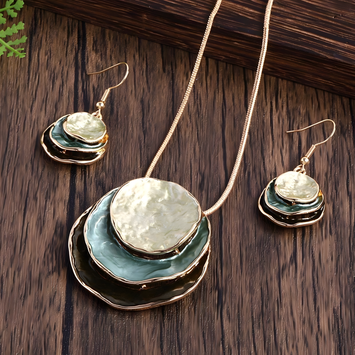 Gold Plated Zinc Alloy Copper Layered Disc Necklace And Earrings Set 1703