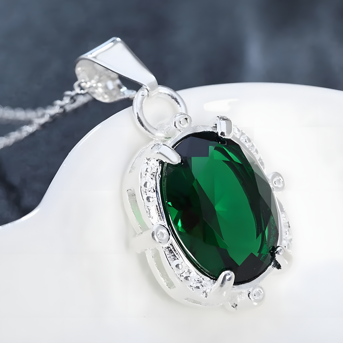 Emerald Green Oval Crystal Look Pendant Necklace For Women Silver Colour 1773