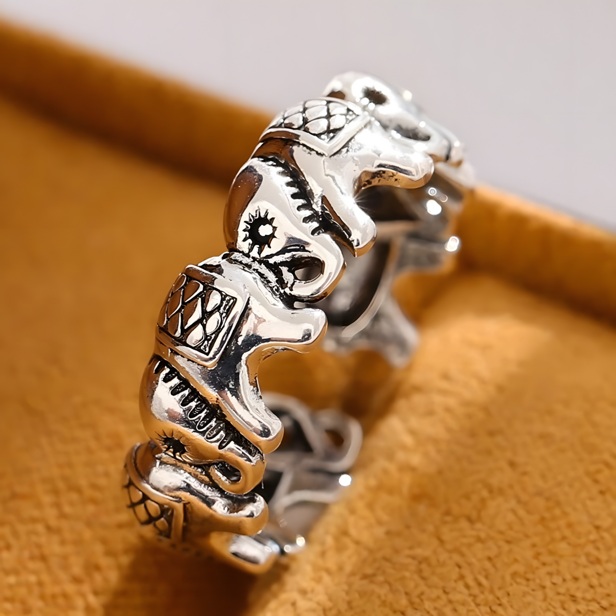 Vintage Thai Silver Elephant 925 Sterling Silver Female Resizable Opening 493