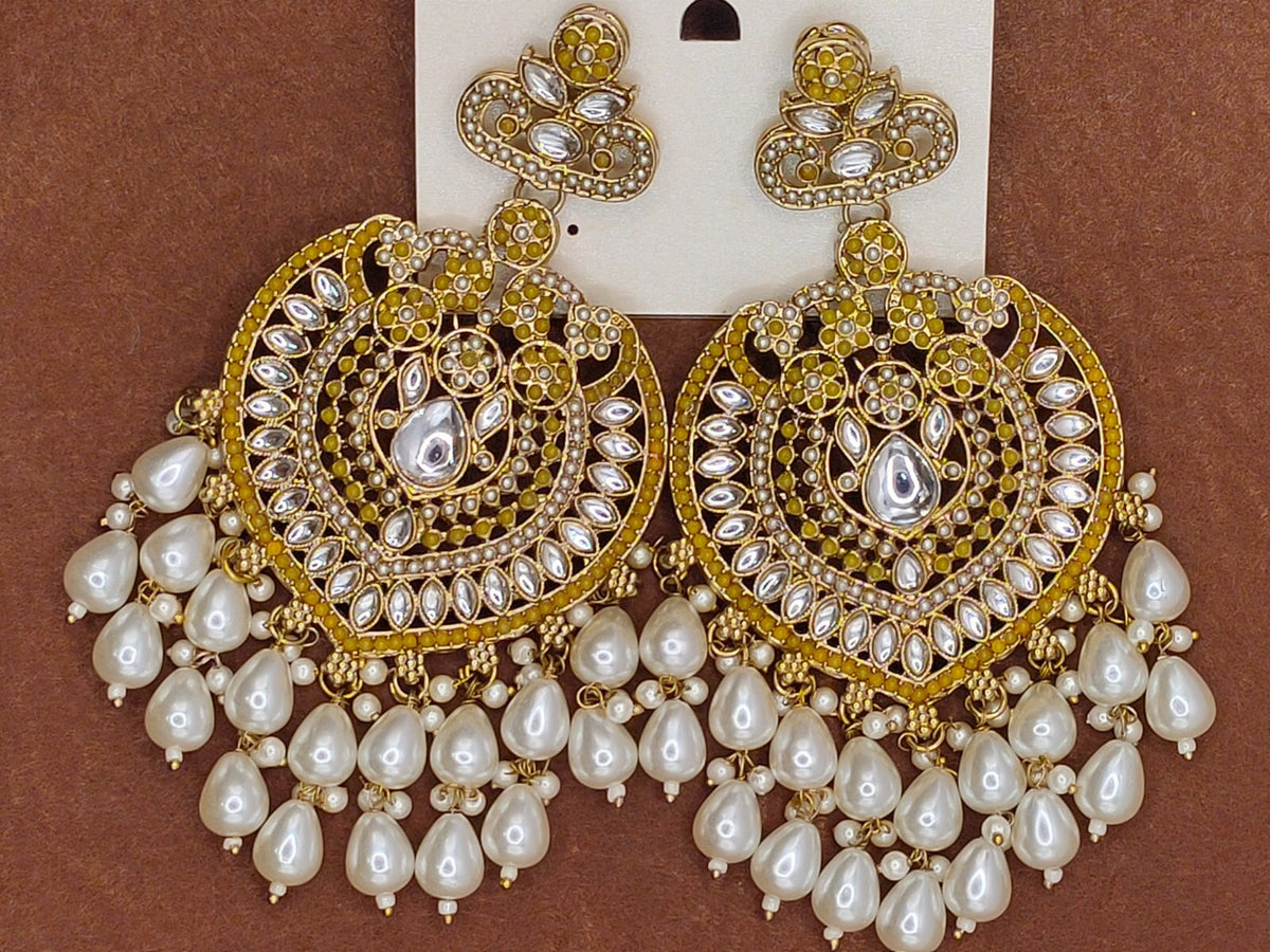 Elegant Bollywood Inspired Gold Kundan Earrings - Traditional Indian Jewelry 219