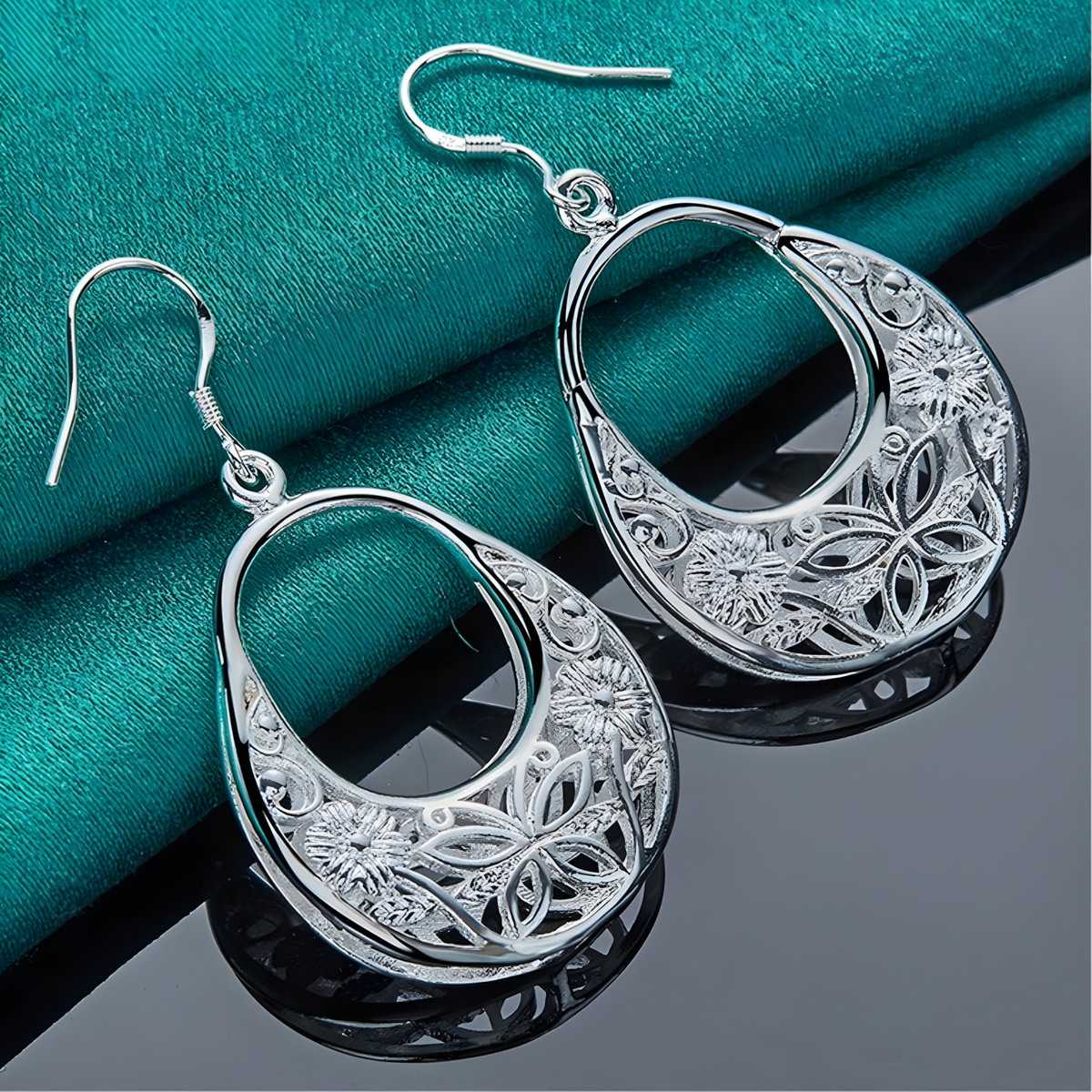 Floral Filigree Oval Drop Earrings for Women–Zinc Alloy with Silver Plating 1213