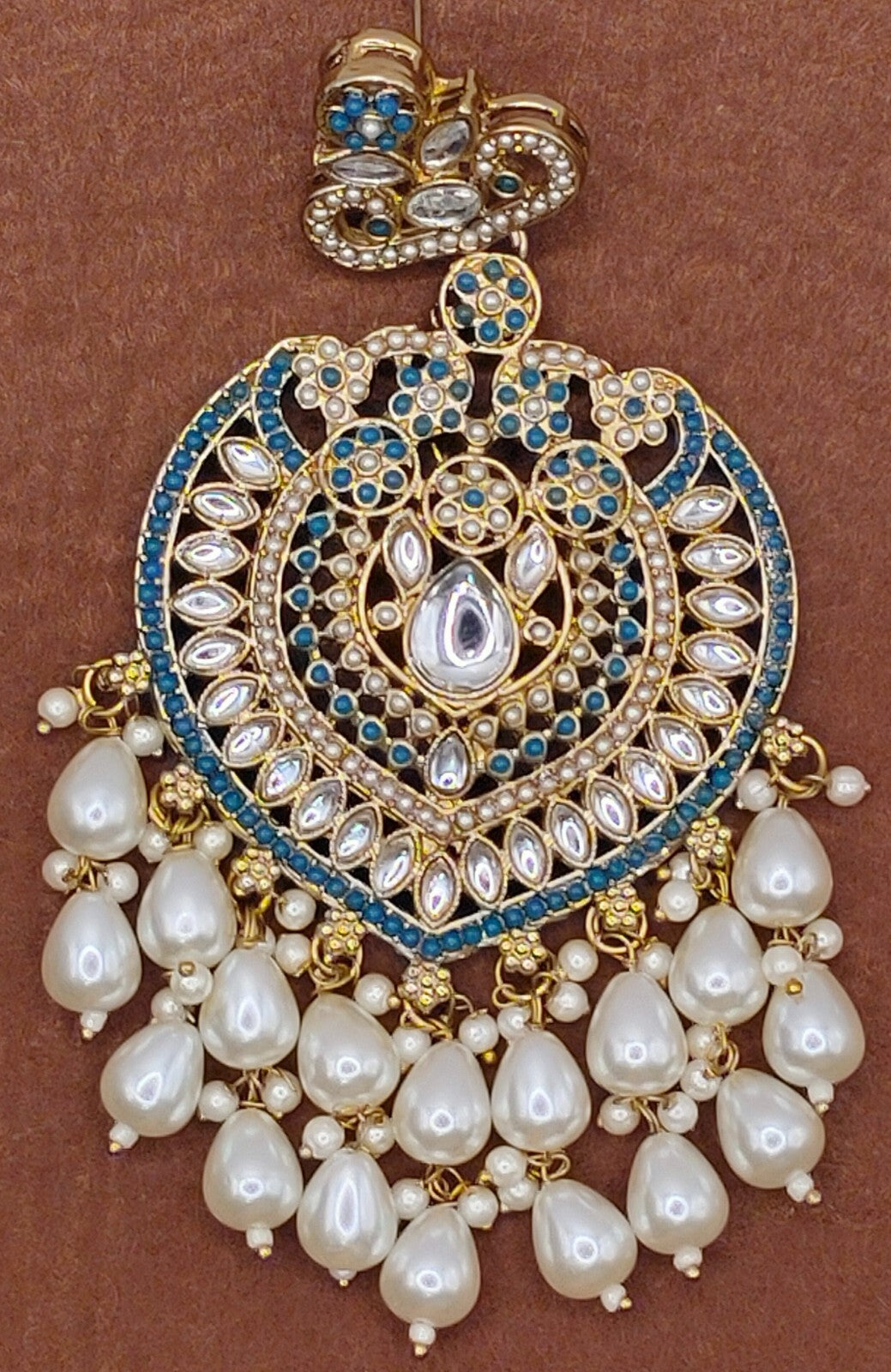 Elegant Bollywood Inspired Gold Kundan Earrings - Traditional Indian Jewelry 228