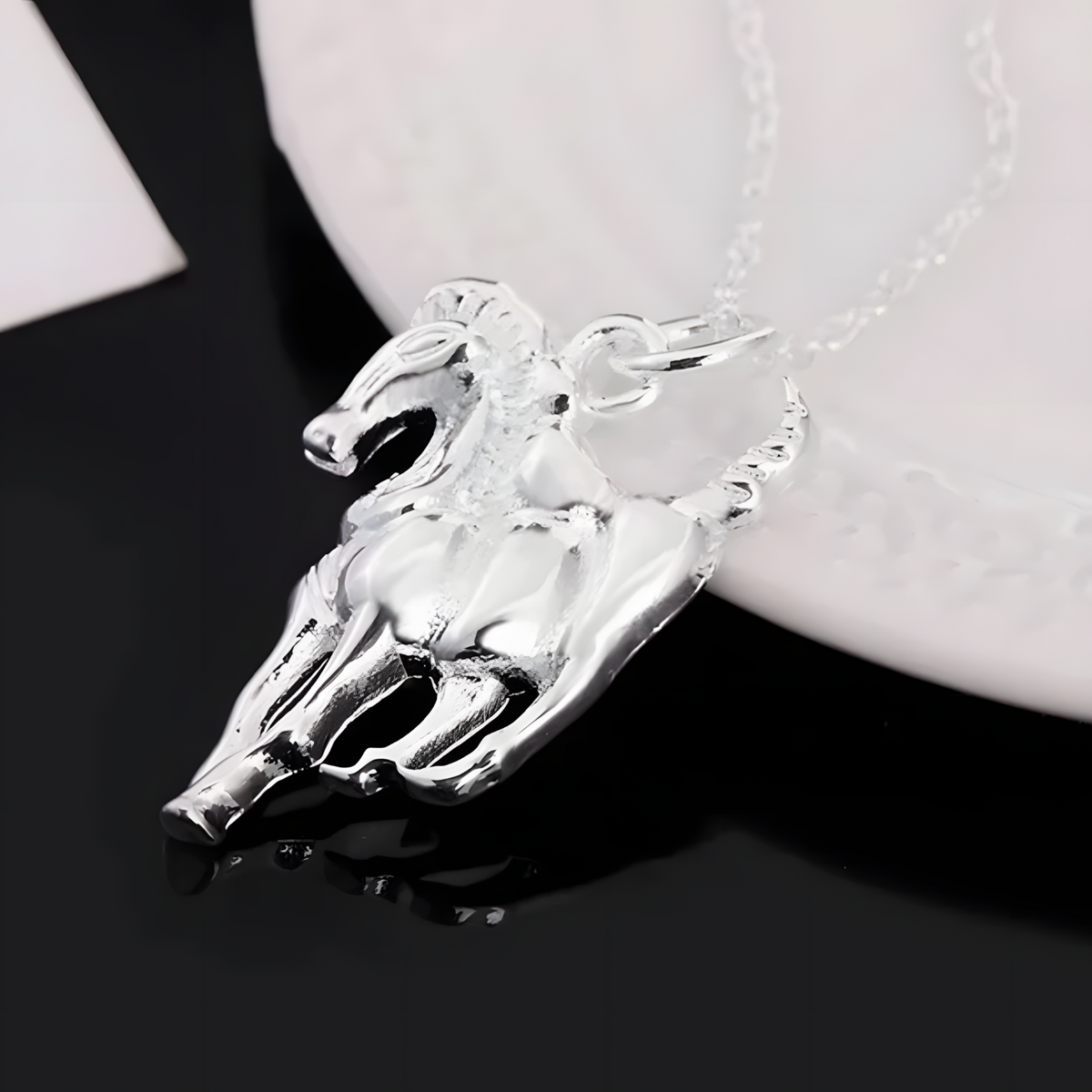 925 Sterling Silver Horse Head Charm with Chain, Modern Equestrian Horseback 476