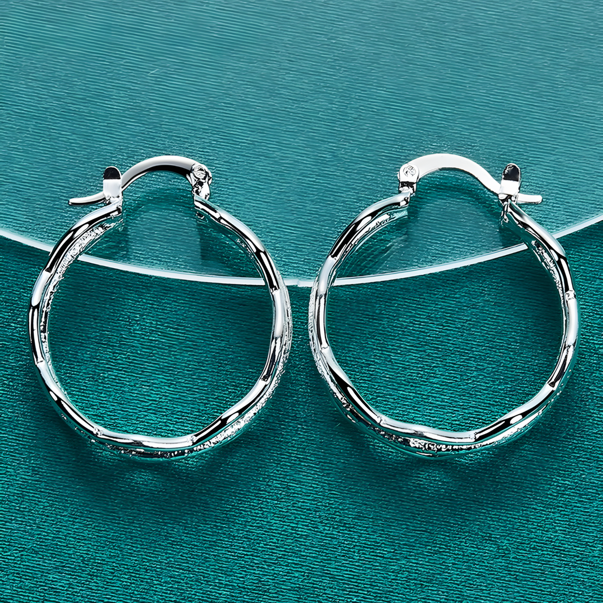 Wavy Ripple Hoop Earrings for Women – Copper Alloy with 925 Silver Plating 1221