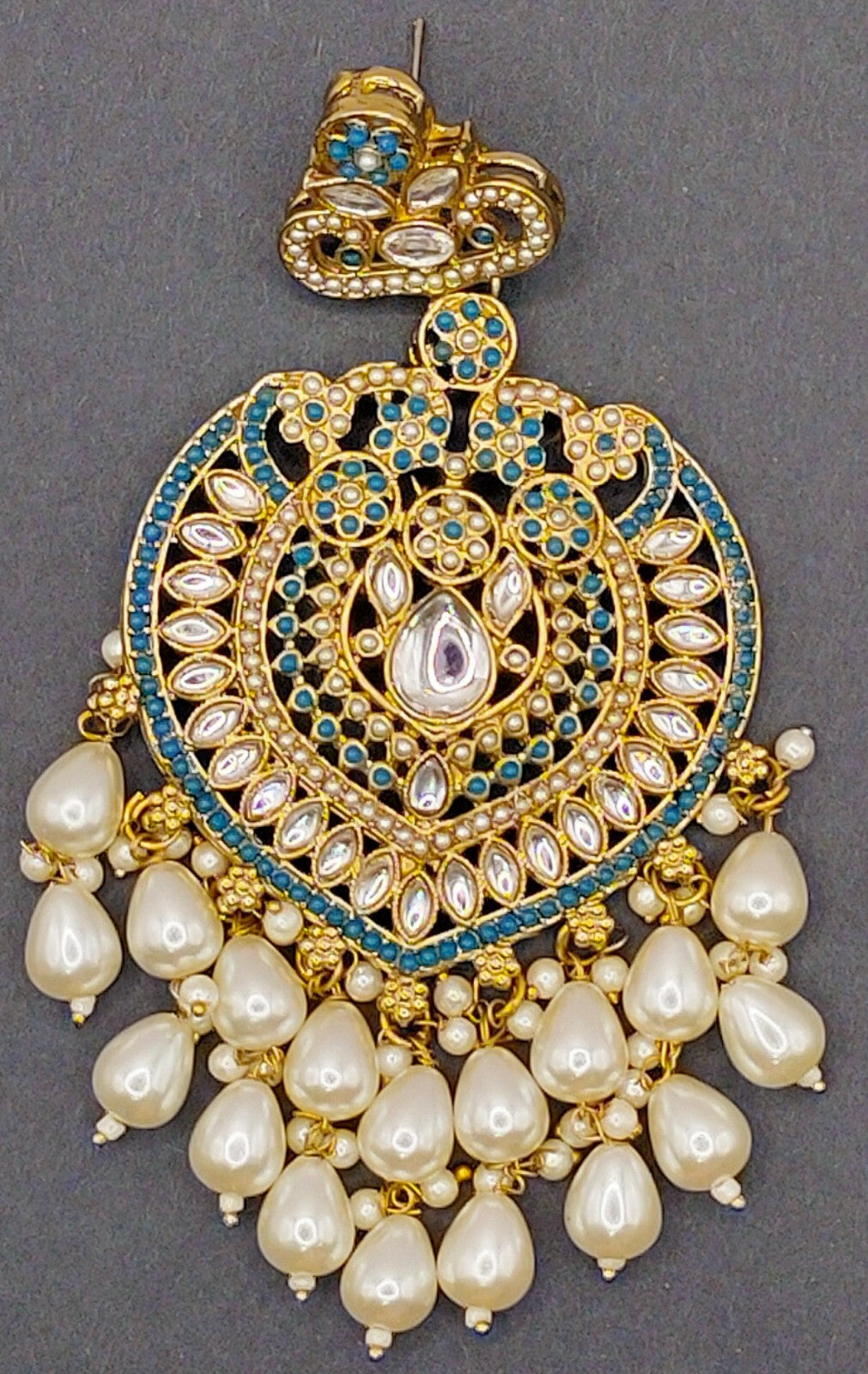 Elegant Bollywood Inspired Gold Kundan Earrings - Traditional Indian Jewelry 228