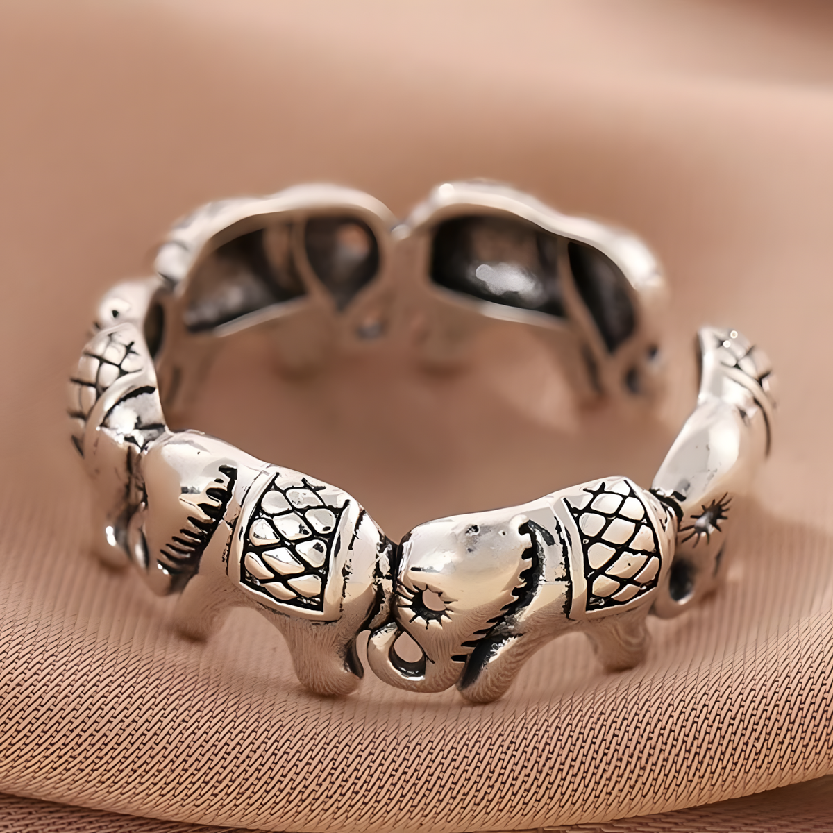 Vintage Thai Silver Elephant 925 Sterling Silver Female Resizable Opening 493