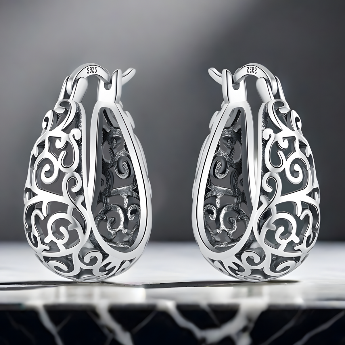 Womens 925 Sterling Silver Vine Pattern Hoop Earrings Hinged Snap Closure B47