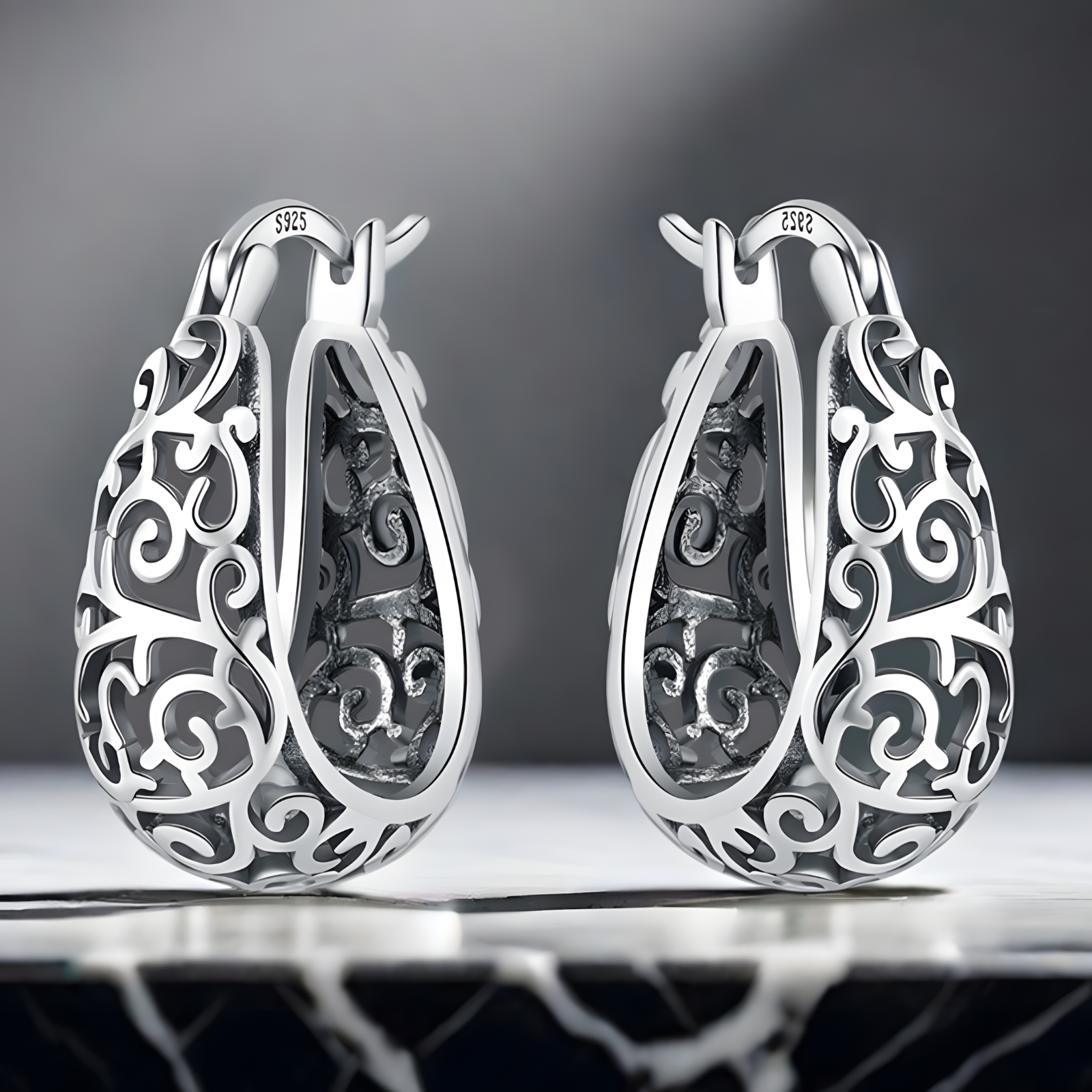 Womens 925 Sterling Silver Vine Pattern Hoop Earrings Hinged Snap Closure B47