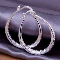 Stylish Lightweight Silver Tone Hoop Earrings - Engraved Pattern Latch Back 441