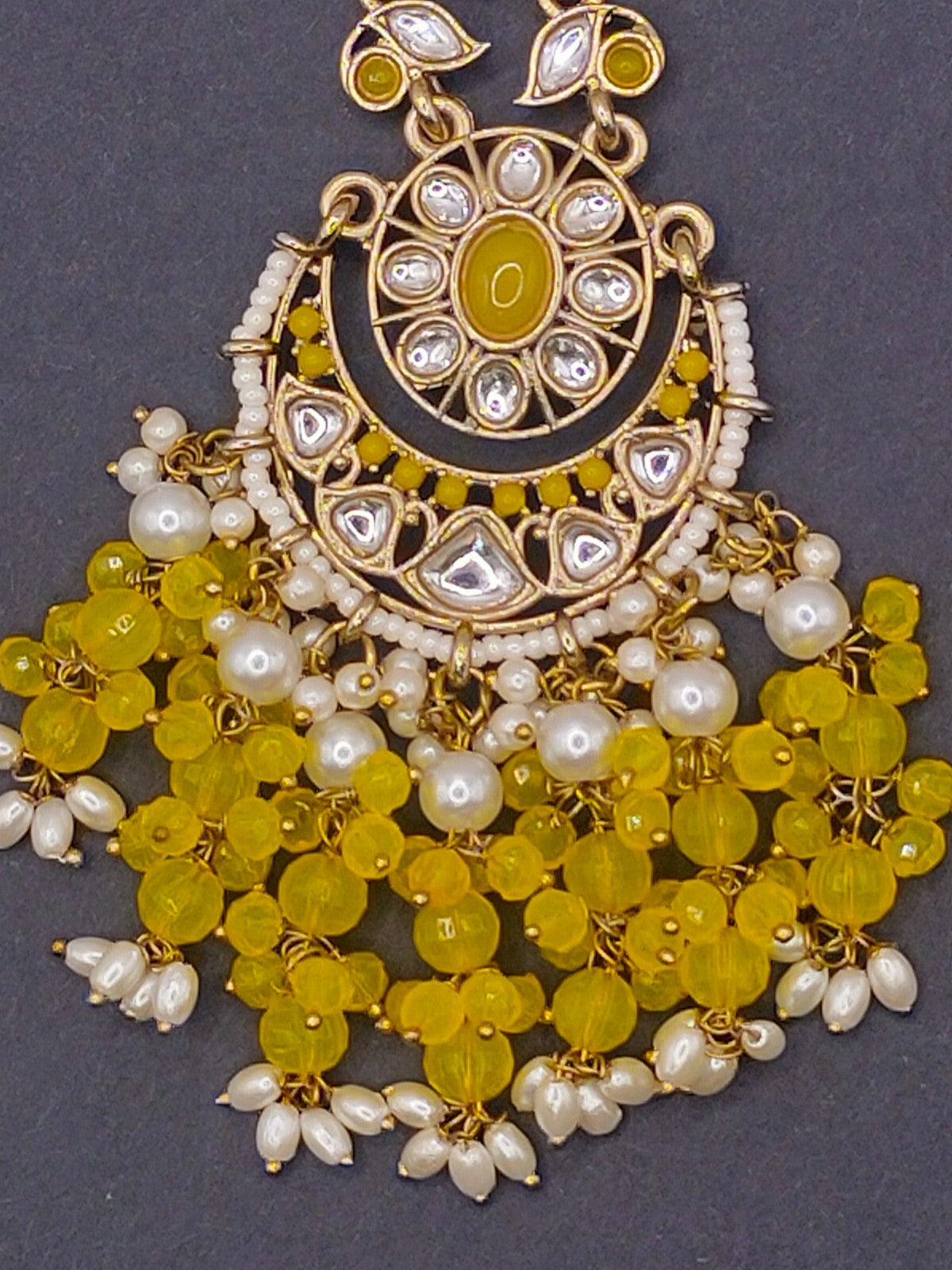Elegant Bollywood Inspired Gold Kundan Earrings - Traditional Indian Jewelry 211