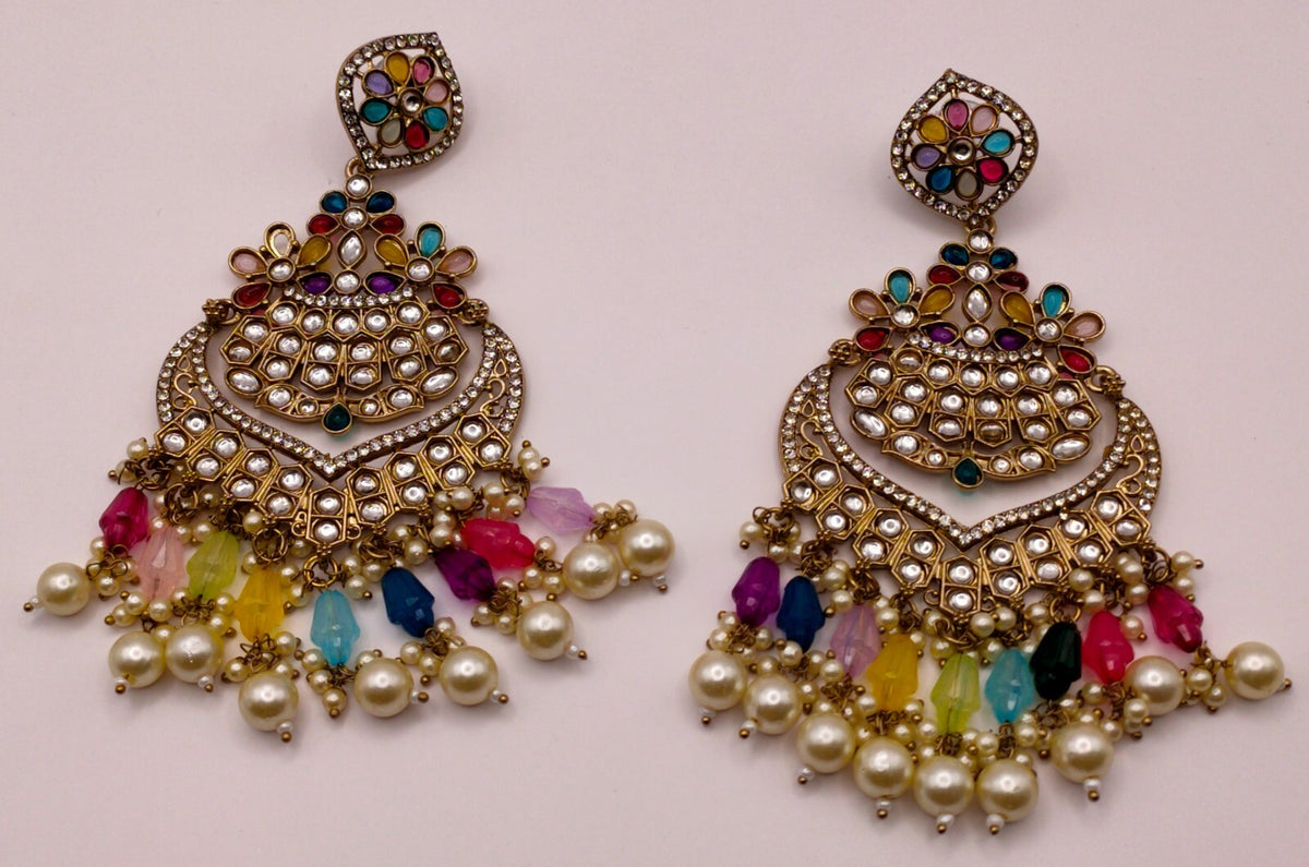 Elegant Bollywood Inspired Gold Kundan Earrings - Traditional Indian Jewelry 173