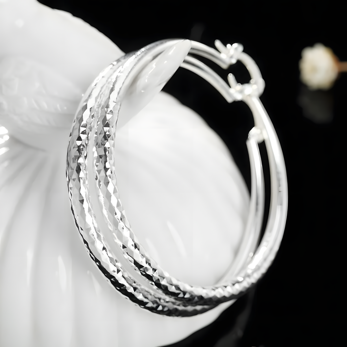 Diamond-Cut Hoop Earrings 5CM Large Round Textured Hoop Earrings for Women 1495