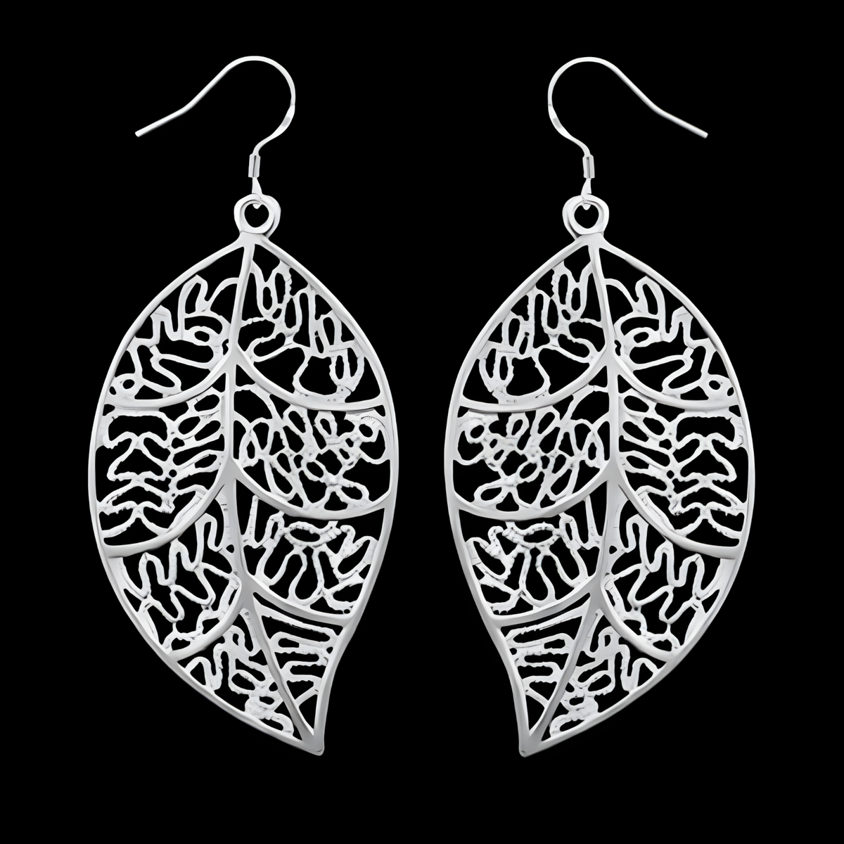 Women’s Leaf Earrings & Pendant Necklace Set – Elegant Filigree Leaf Design B22