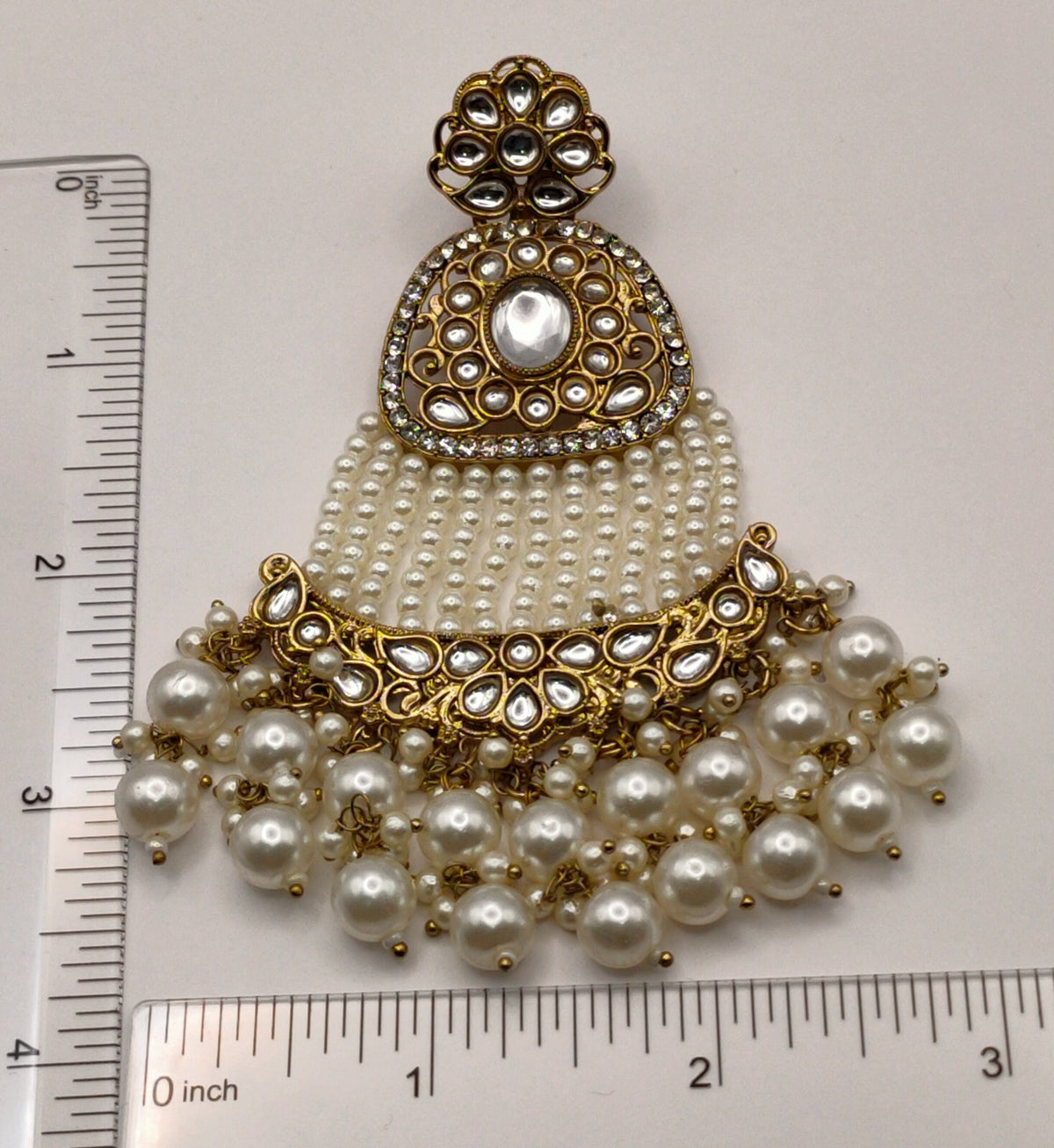 Elegant Bollywood Inspired Gold Kundan Earrings - Traditional Indian Jewelry 174
