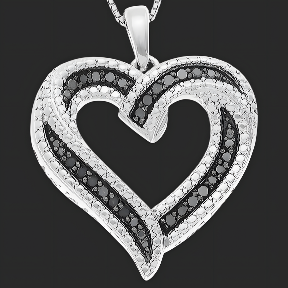 Women’s Black & White Cubic Zirconia Open Heart Pendant Necklace 1443