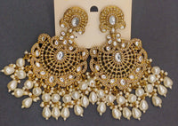 Elegant Bollywood Inspired Gold Kundan Earrings - Traditional Indian Jewelry 212