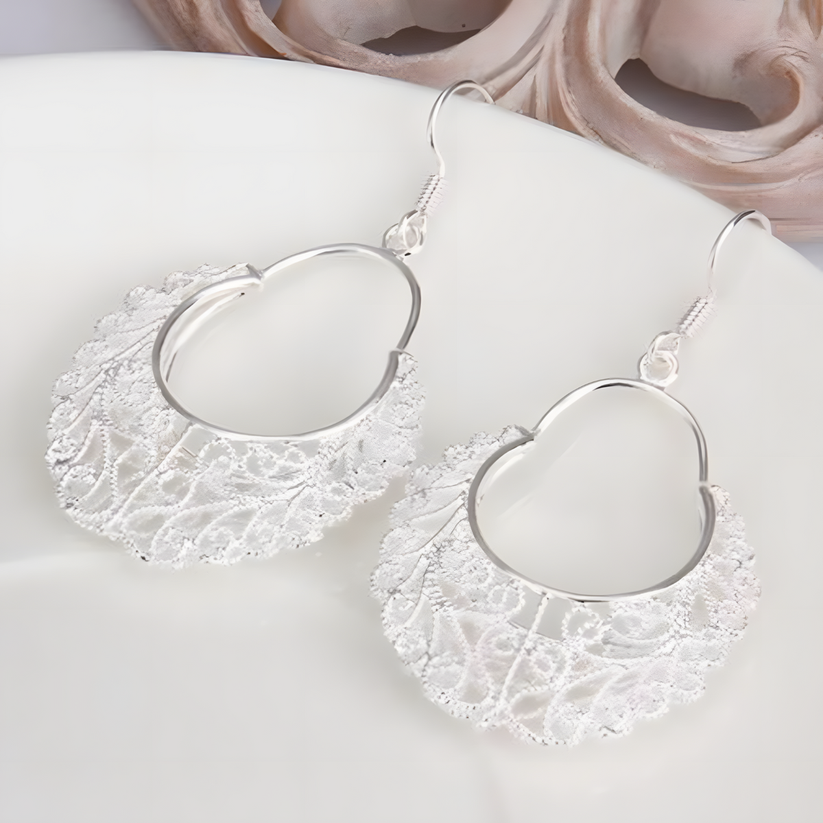 Vintage Filigree Drop Earrings for Women – Copper Alloy 925 Silver Plating 1203