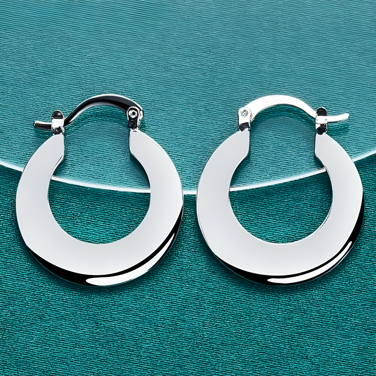 Silver Plated Alloy Flat Round Hoop Earrings for Women, Hinged Snap Closure 1419