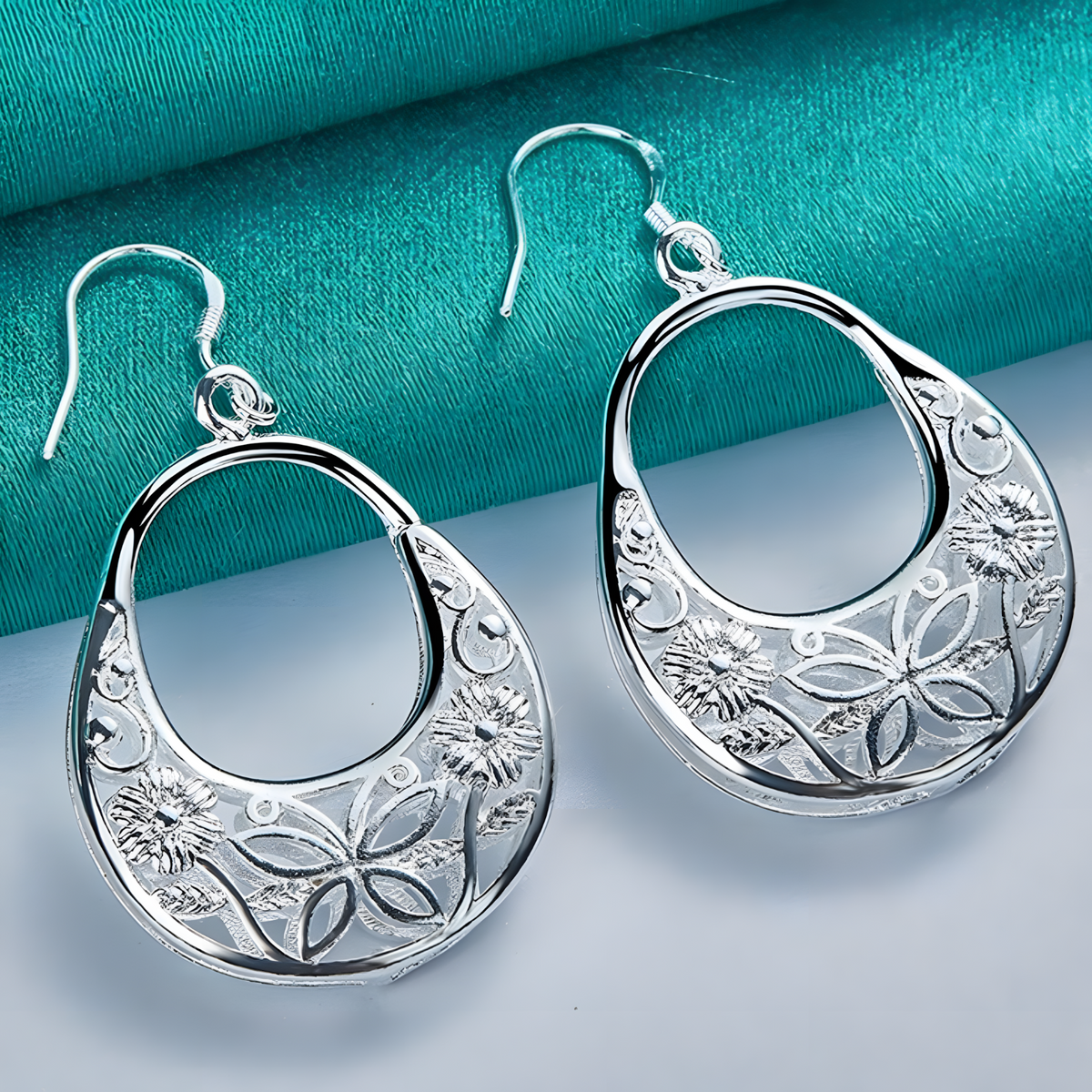 Floral Filigree Oval Drop Earrings for Women–Zinc Alloy with Silver Plating 1213