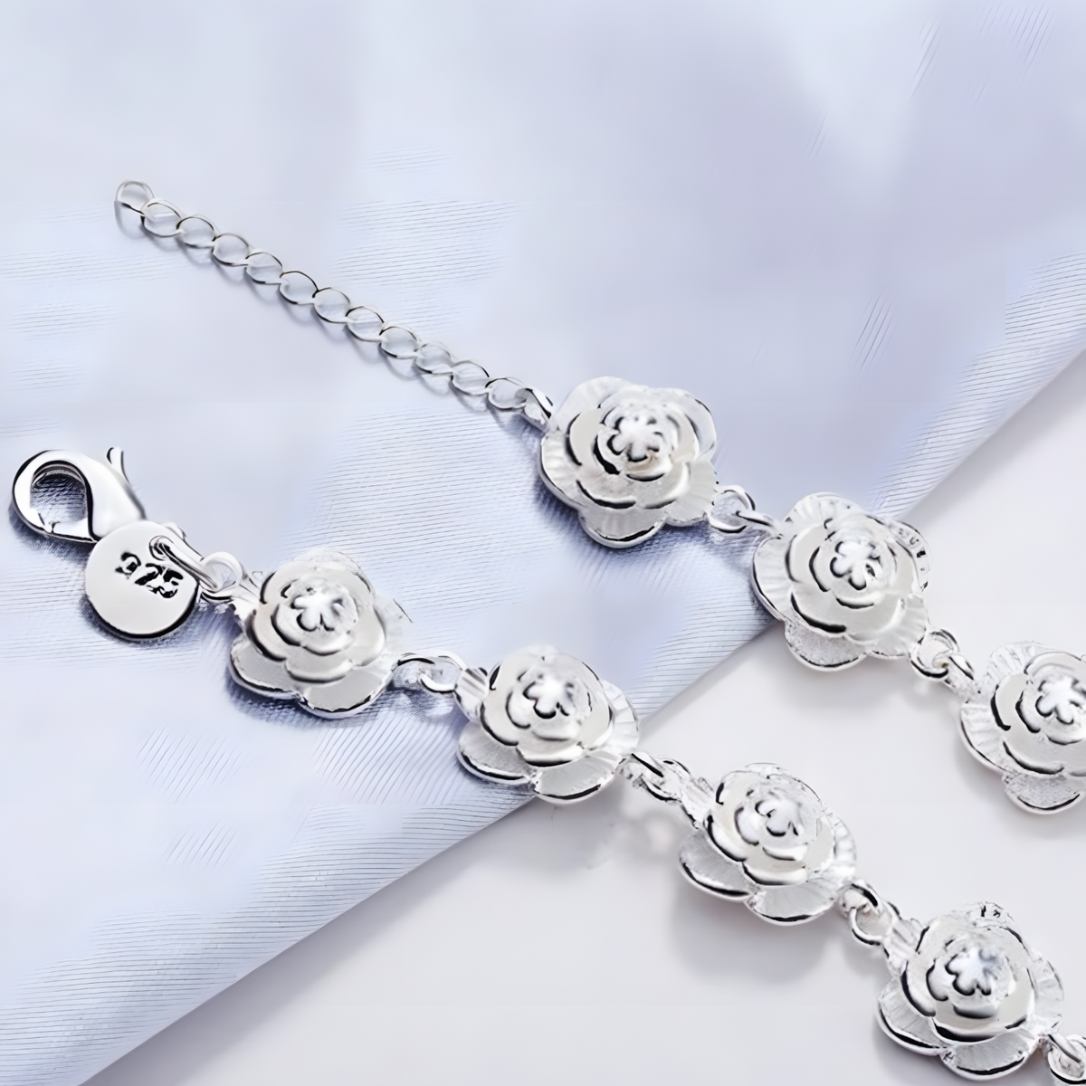 Flower Charm Bracelet Women – Classic Plant Motif Charm Bracelet, Lobster 1425