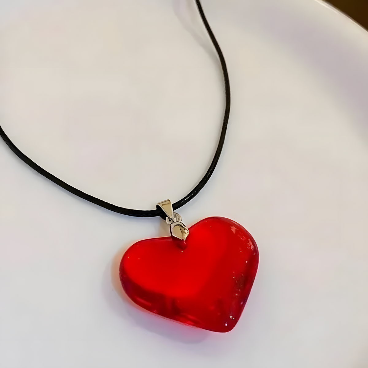 Red Heart Pendant Necklace for Women – Resin Artificial Crystal Heart Charm 1198