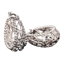 Elegant Hollow-Out Design Hoop Earrings for Women Graceful Vintage Inspired 559