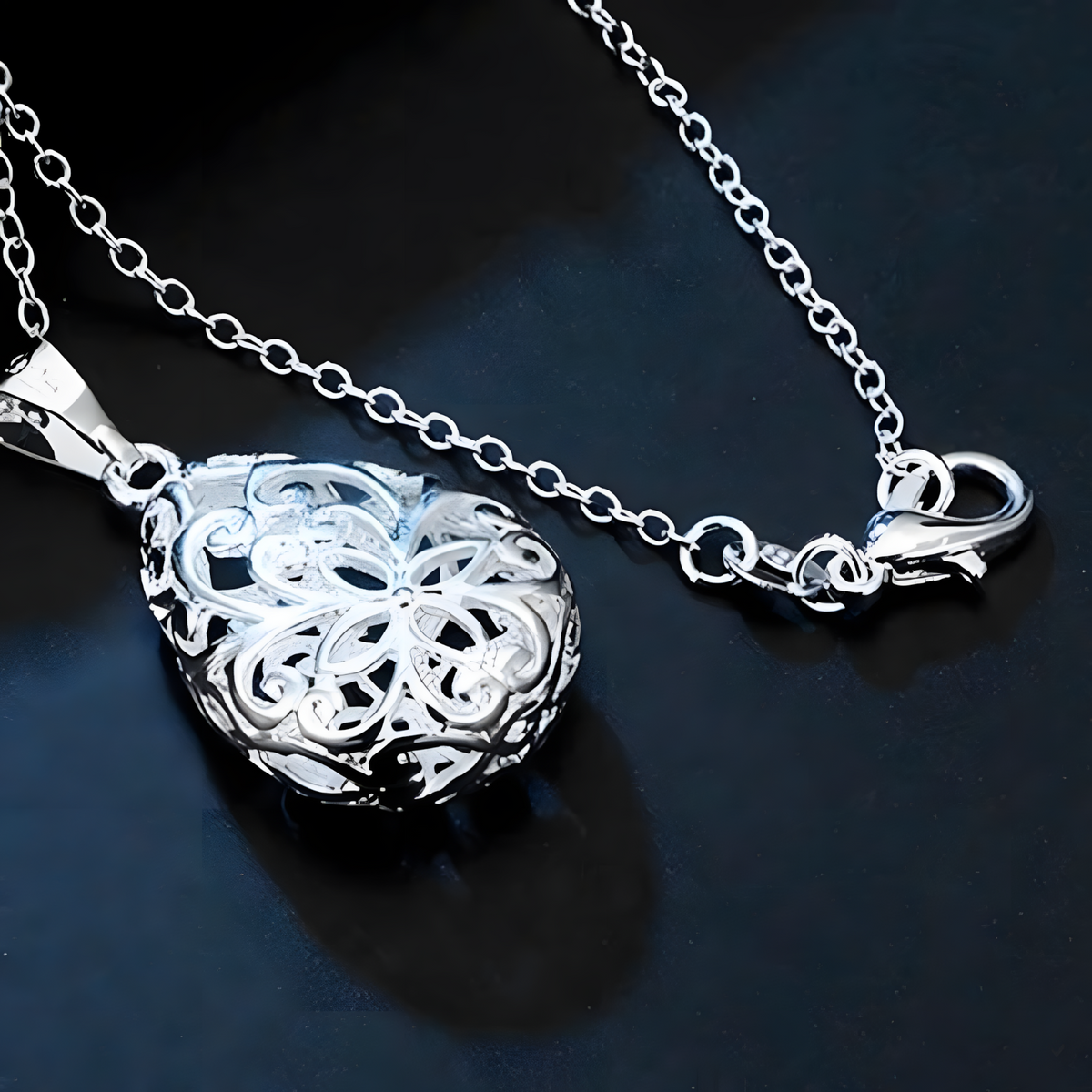925 Sterling Silver Hollow Pendant Necklace Unique Filigree Water Drop B46