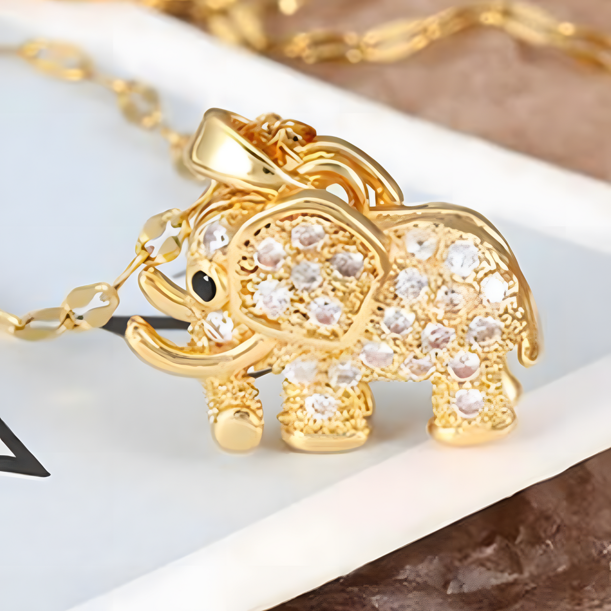 Gold Elephant Pendant Necklace for Women – Stainless Steel Animal Jewellery 1190