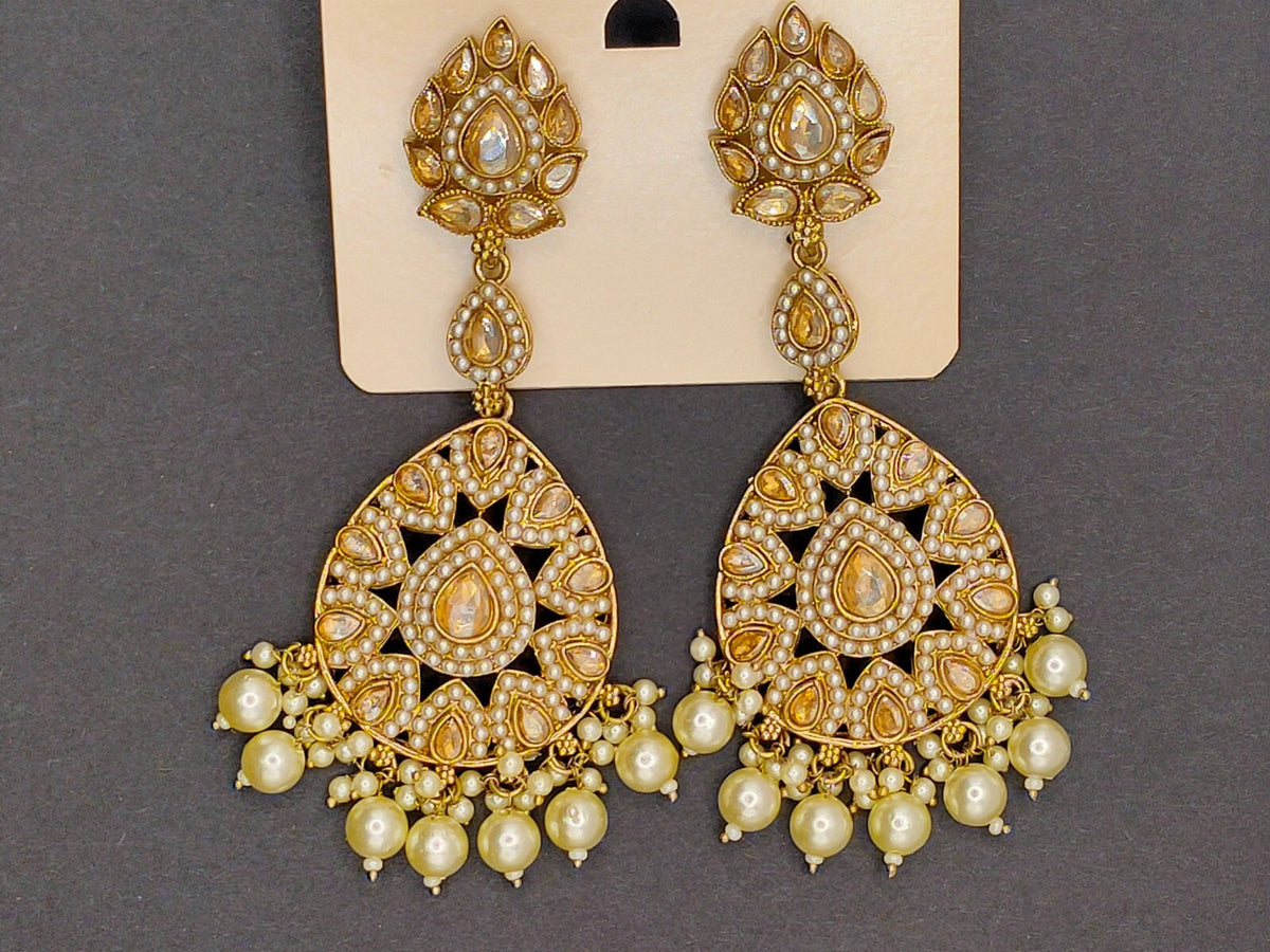 Elegant Bollywood Inspired Gold Kundan Earrings - Traditional Indian Jewelry 172