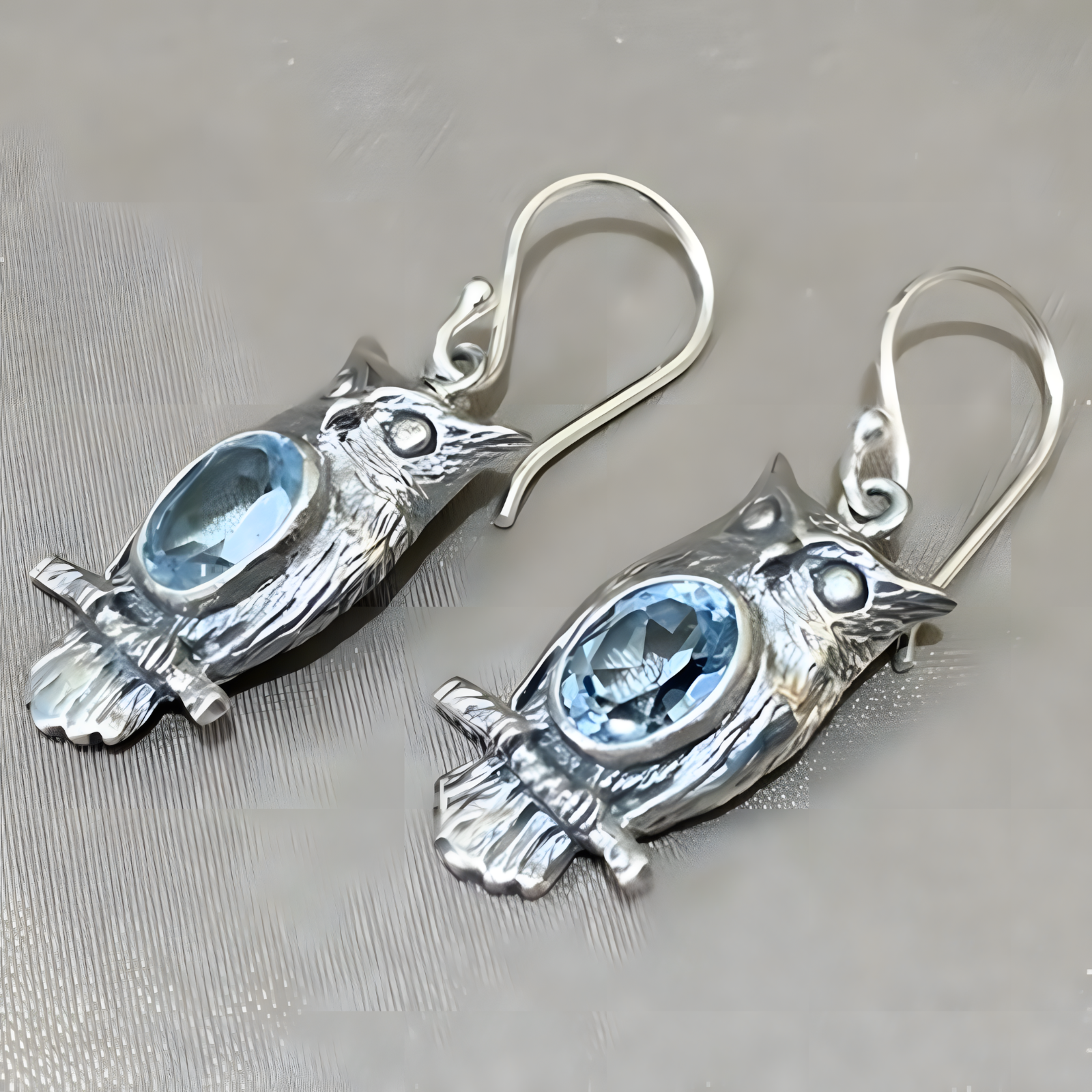 Vintage Silver Owl Dangle Earrings for Women Blue Stone Accent Hook Closure B52